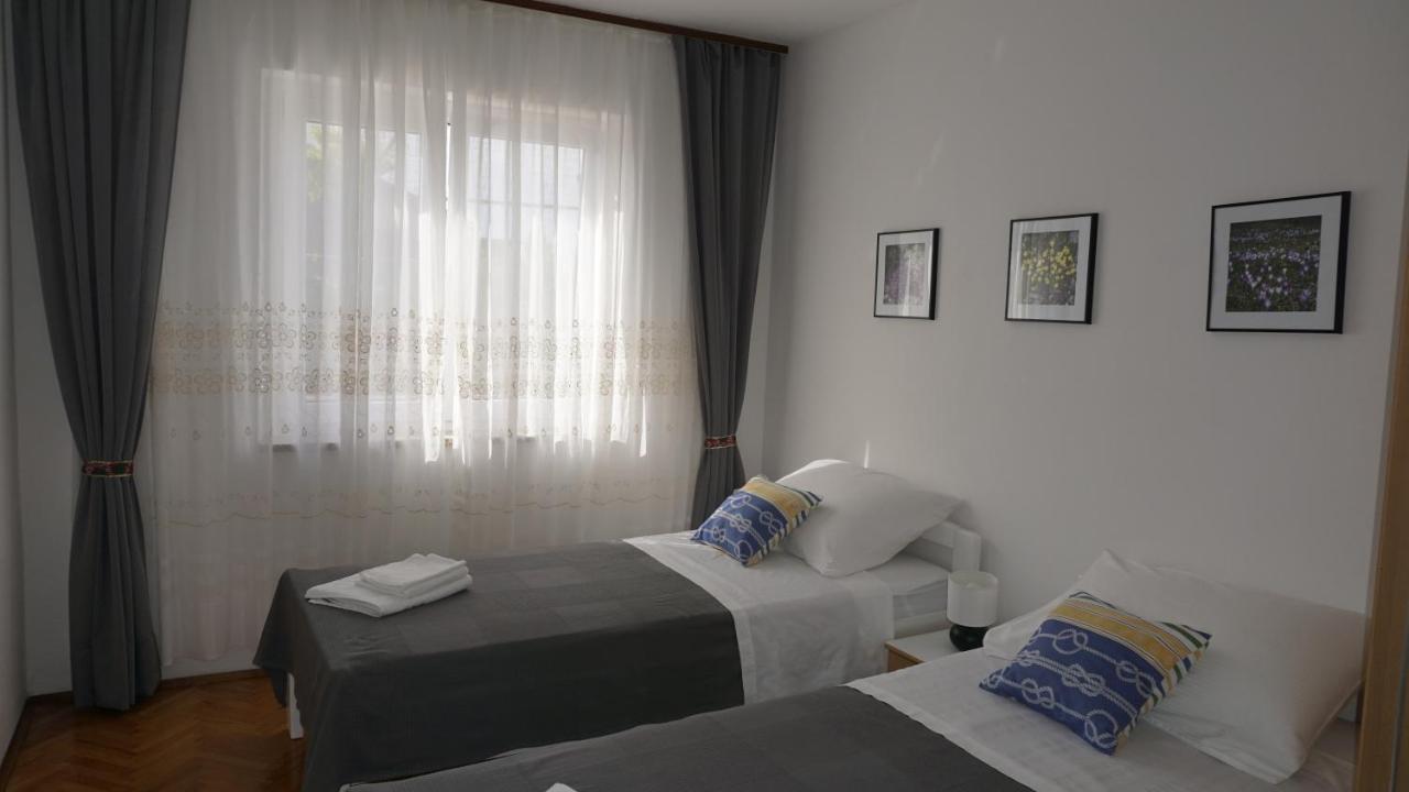 Apartment Zuza Krk Krk Town Bagian luar foto