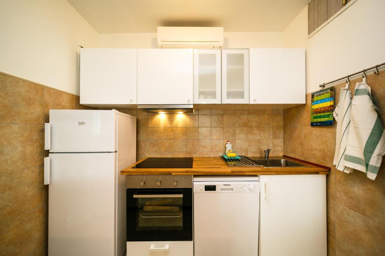 Apartment Zuza Krk Krk Town Bagian luar foto