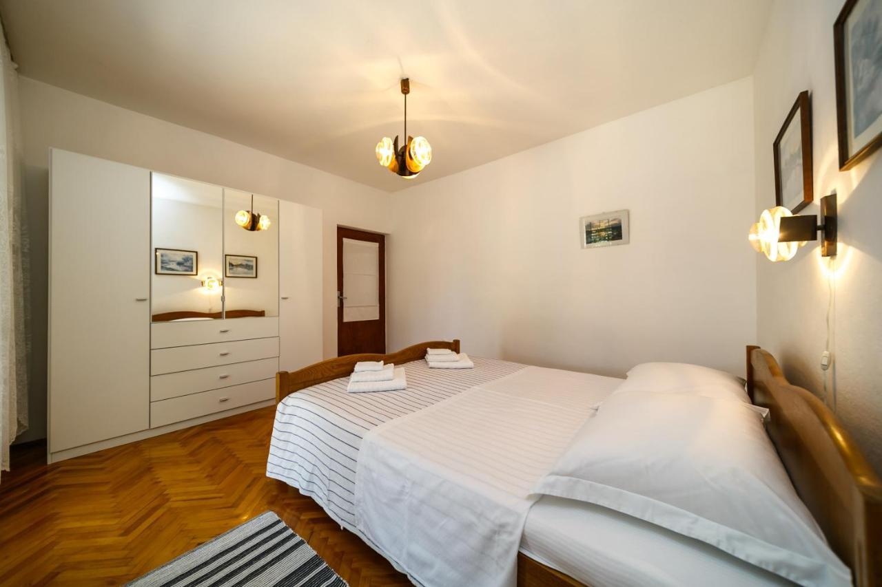 Apartment Zuza Krk Krk Town Bagian luar foto